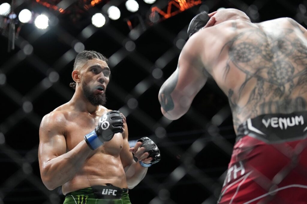 20661328-1024x683 Johnny Walker stuns Mingyang Zhang at UFC Fight Night at Shanghai