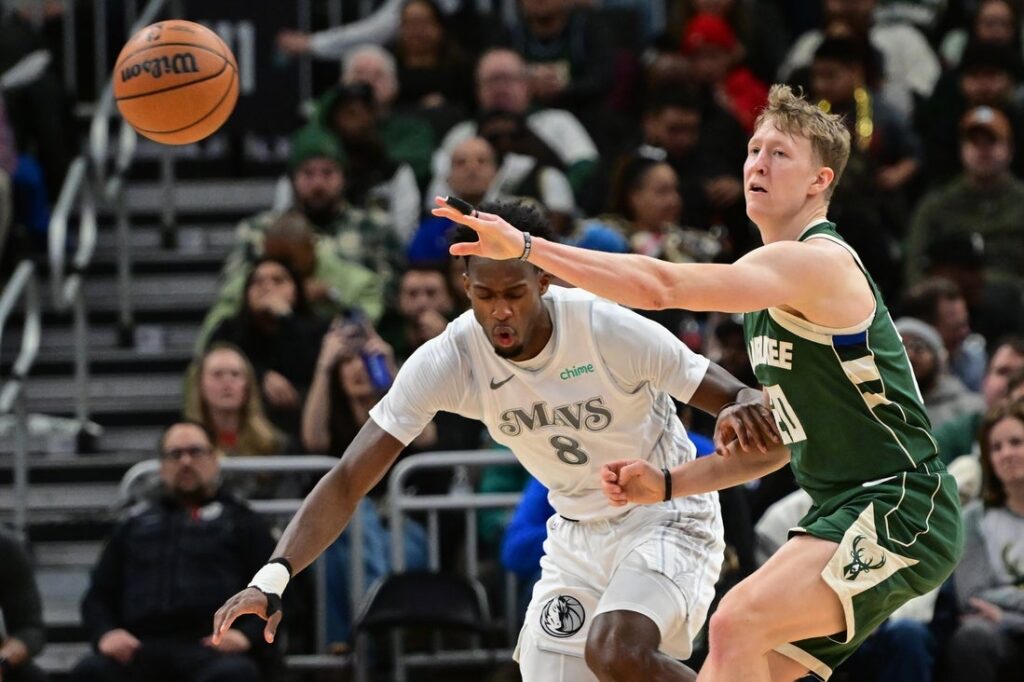 25592414-1024x682 Mavericks waive former first-rounder Olivier Maxence-Prosper