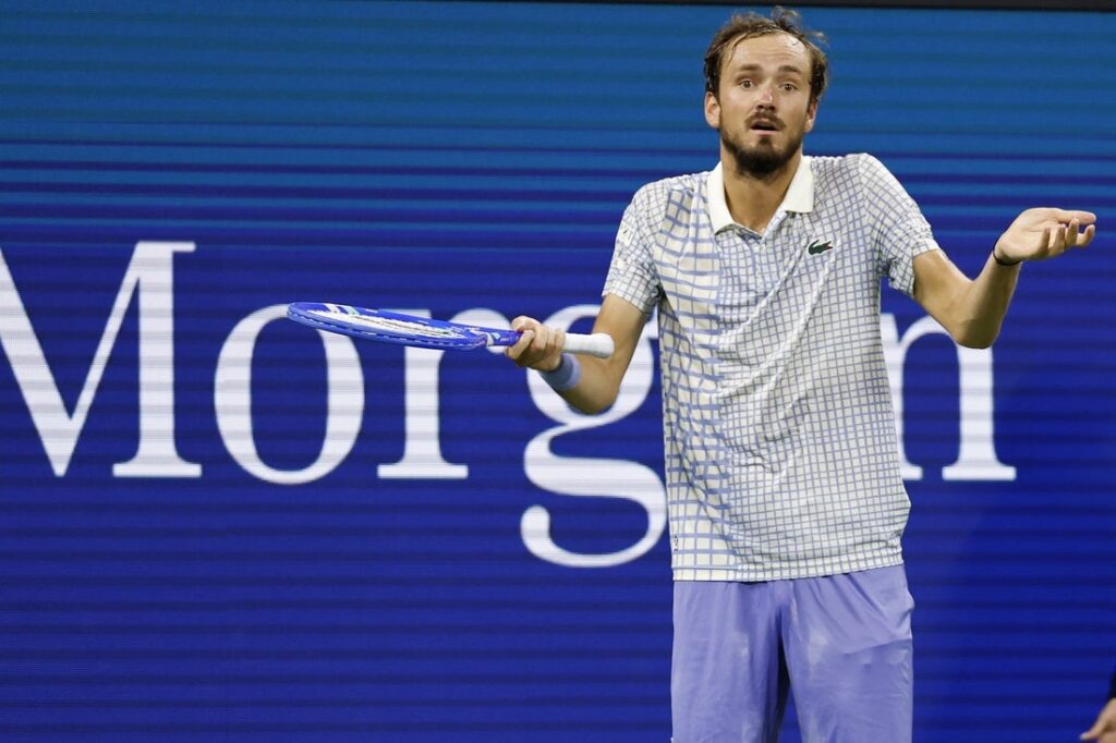 26921936-1024x682 U.S. Open docks Daniil Medvedev $42,500 for conduct, equipment abuse