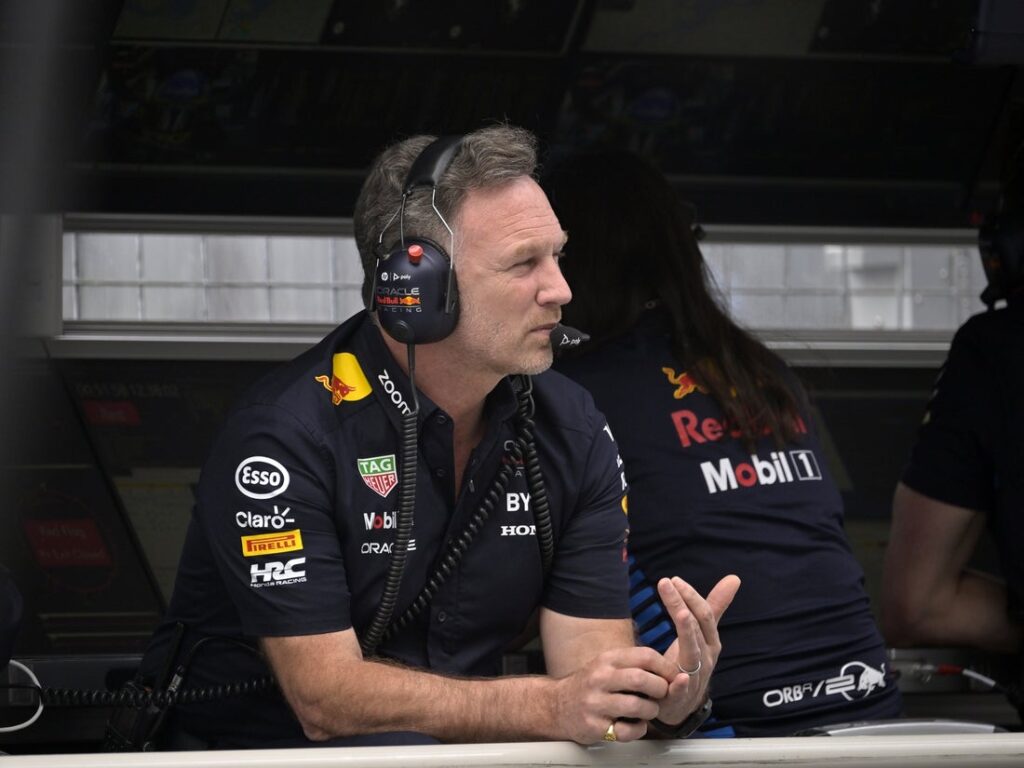 23501854-1024x768 Ex-Red Bull boss Christian Horner free for potential F1 return