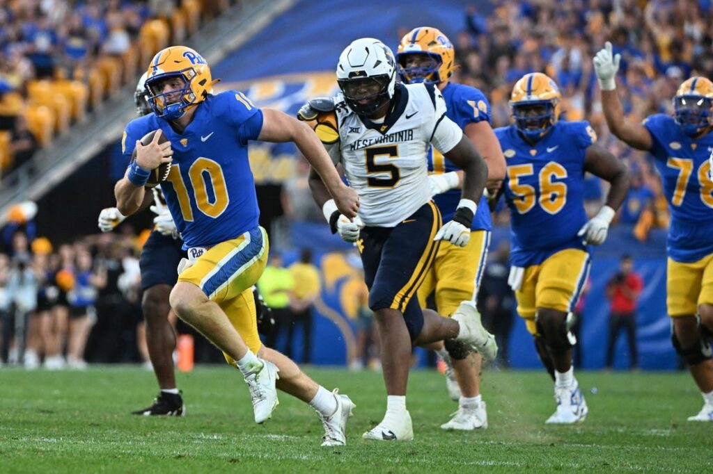24235528-1024x682 Pitt, West Virginia add 4 games to ‘Backyard Brawl’ series