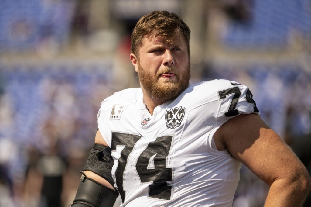 24241827-1024x681 Report: Raiders LT Kolton Miller has high-ankle sprain