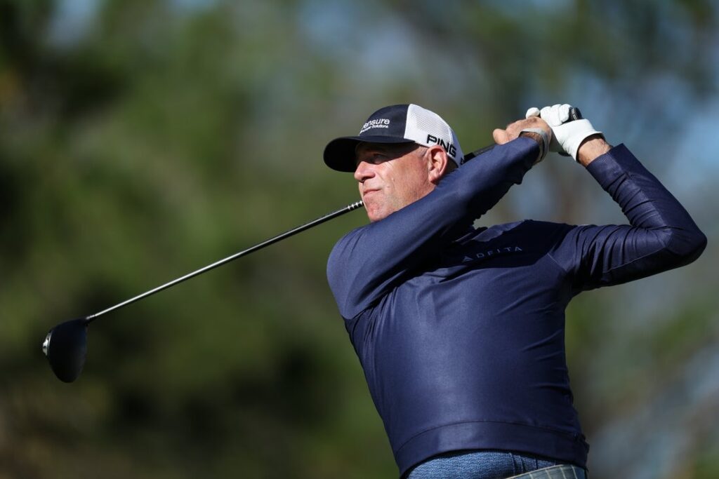25049982-1024x683 Stewart Cink shoots 64 to take lead at Stifel Charity Classic