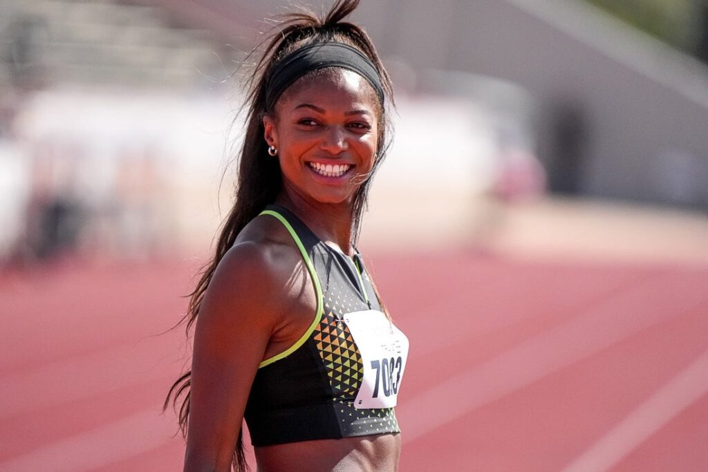 25802593-1024x683 FanDuel bans man who heckled sprinter Gabby Thomas