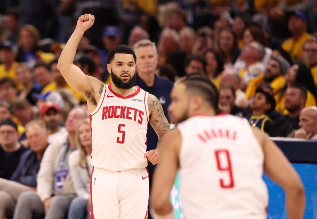 26041722-1024x708 Report: Rockets’ Fred VanVleet has torn ACL