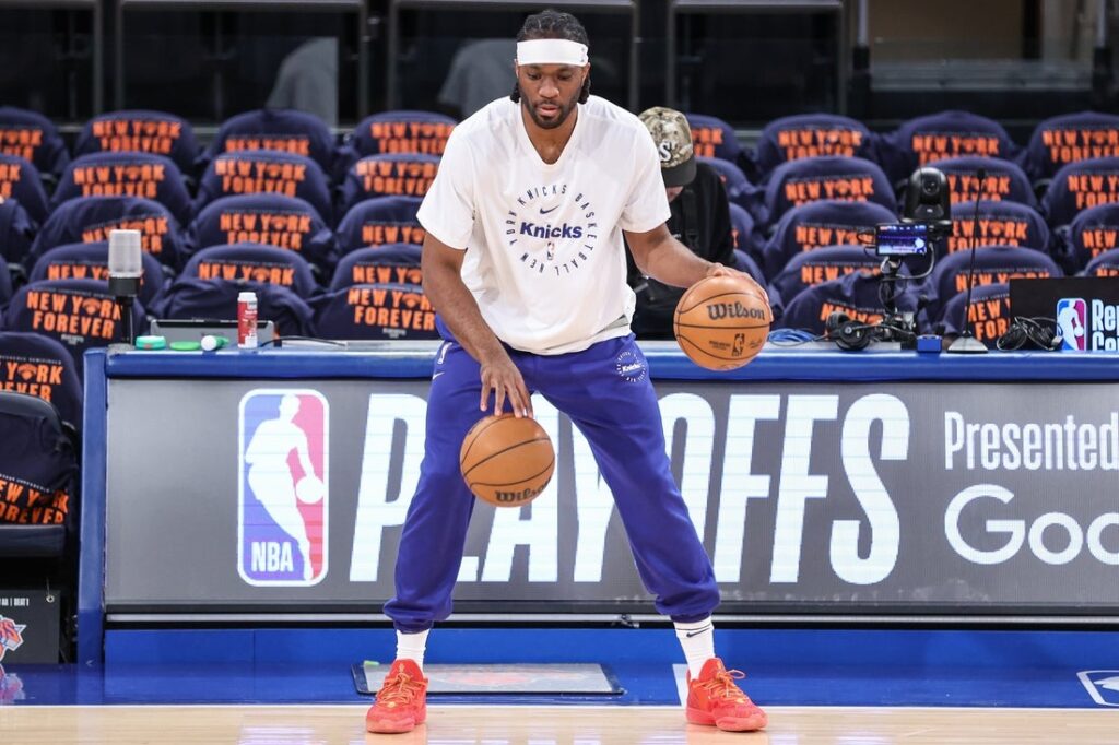 26142812-1024x682 Heat bring back big man Precious Achiuwa