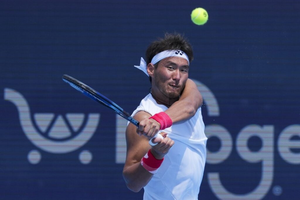 26799913-1024x683 Yunchaokete Bu KOs top seed Tsitsipas in Winston-Salem