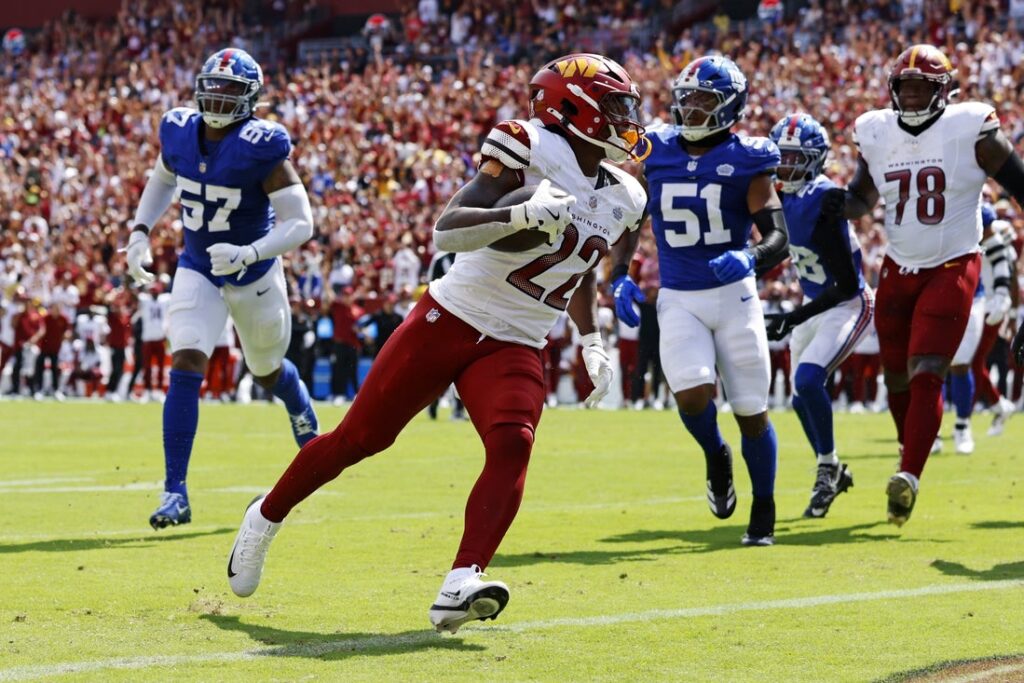 27027229-1024x683 Commanders hold firm to spoil Russell Wilson’s Giants debut