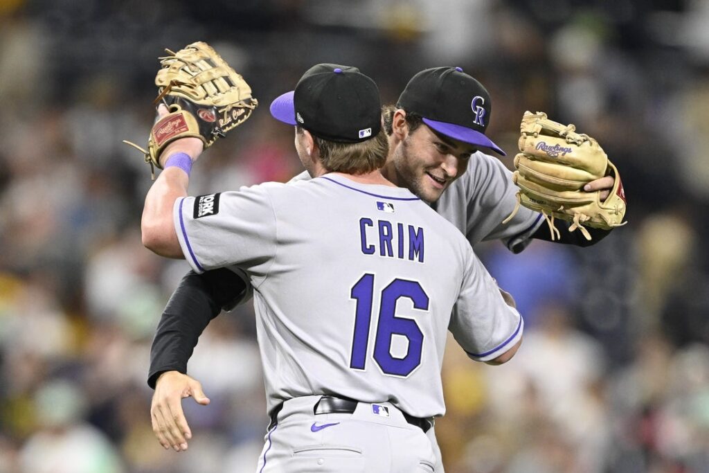 27067302-1024x683 Rockies seek to deal Padres another blow in quest for NL West title