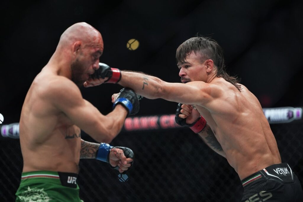 27077597-1024x683 Diego Lopes halts Jean Silva’s win streak at Noche UFC