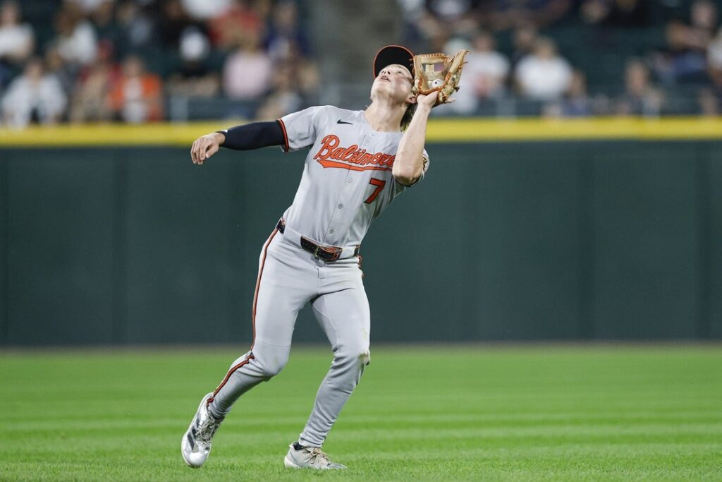 27098382-1024x683 Orioles squander most of big lead but hold off White Sox