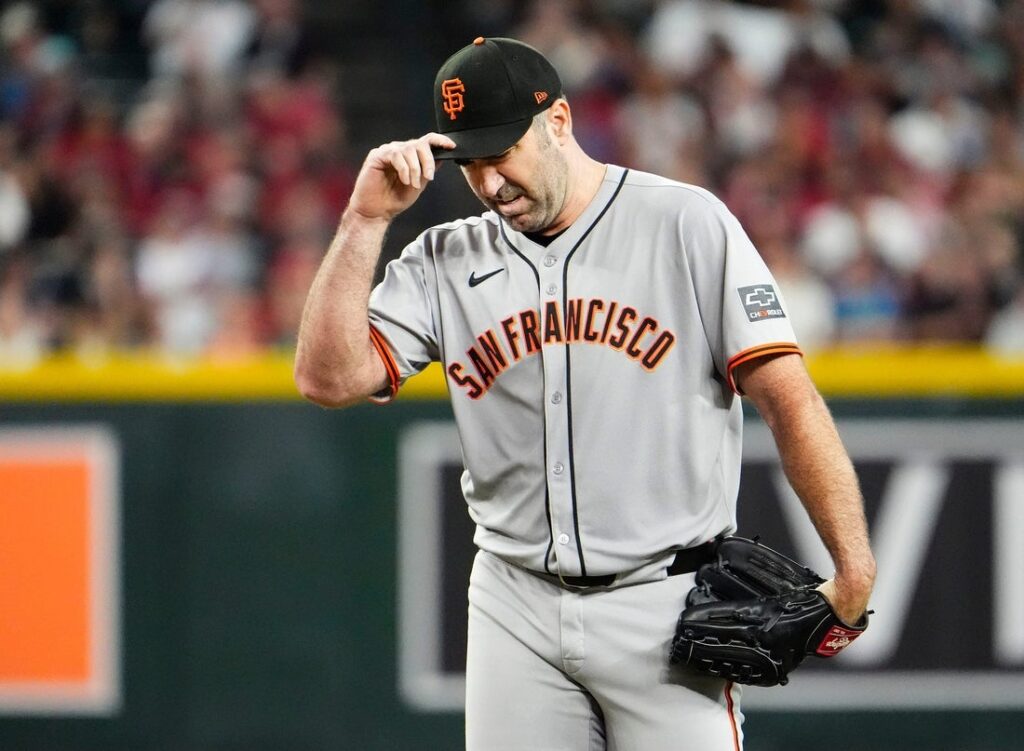 27105248-1024x751 Little margin for error as Cardinals open series vs. Giants