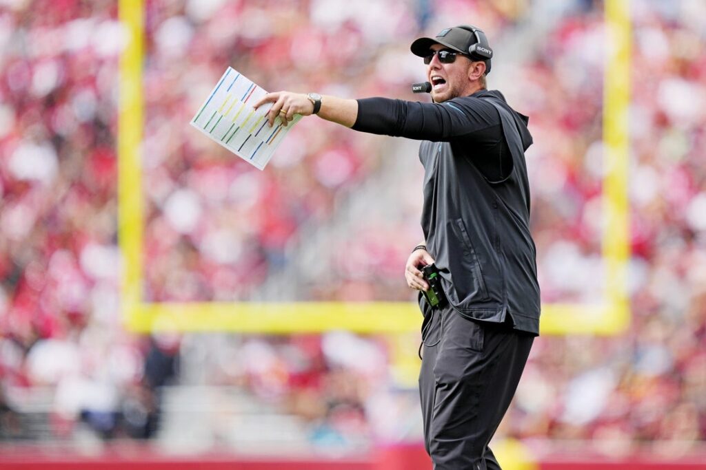 27197438-1024x683 Jags coach Liam Coen, 49ers DC Robert Saleh in heated exchange after game