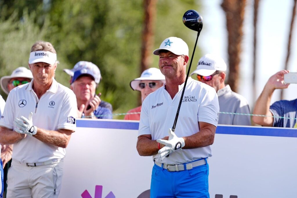 25807484-1024x684 Alex Cejka fires 2nd-round 66, grabs 3-shot lead at SAS