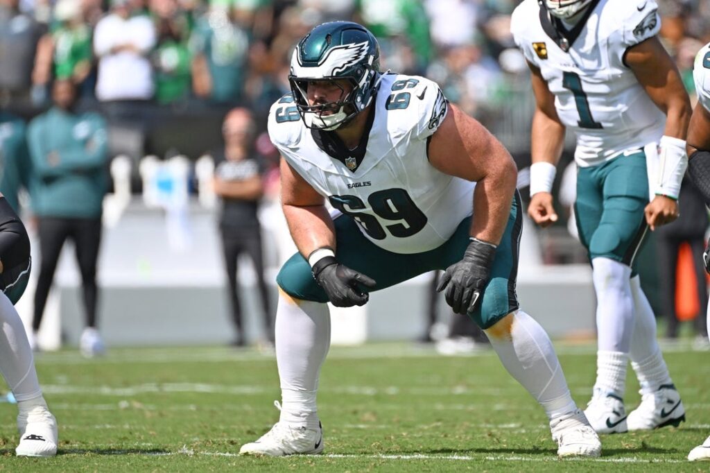 27161850-1024x682 Report: Eagles LG Landon Dickerson out 1-2 weeks