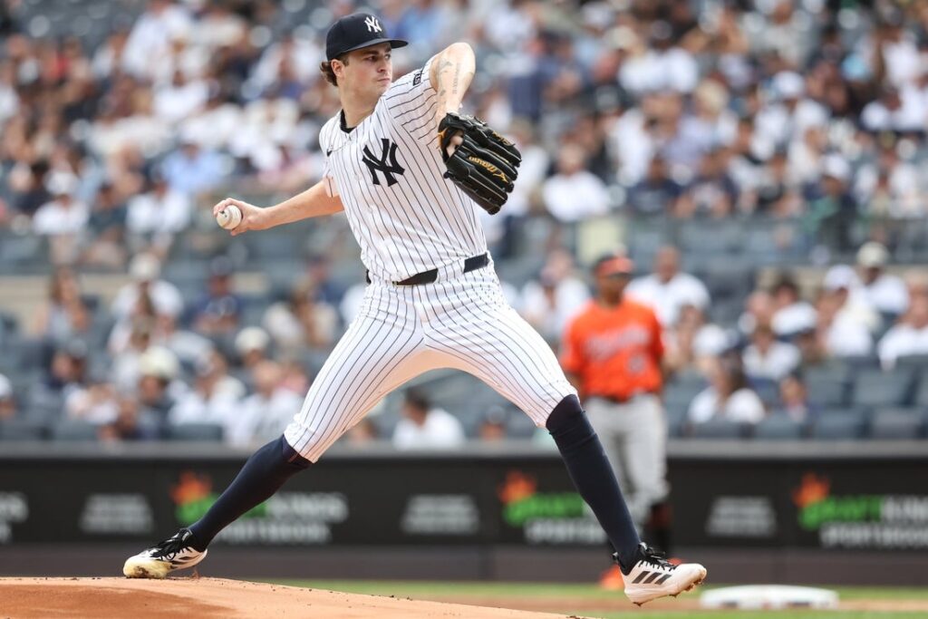 27184619-1024x683 Red Sox, Yankees turn to rookie starters for decisive Game 3