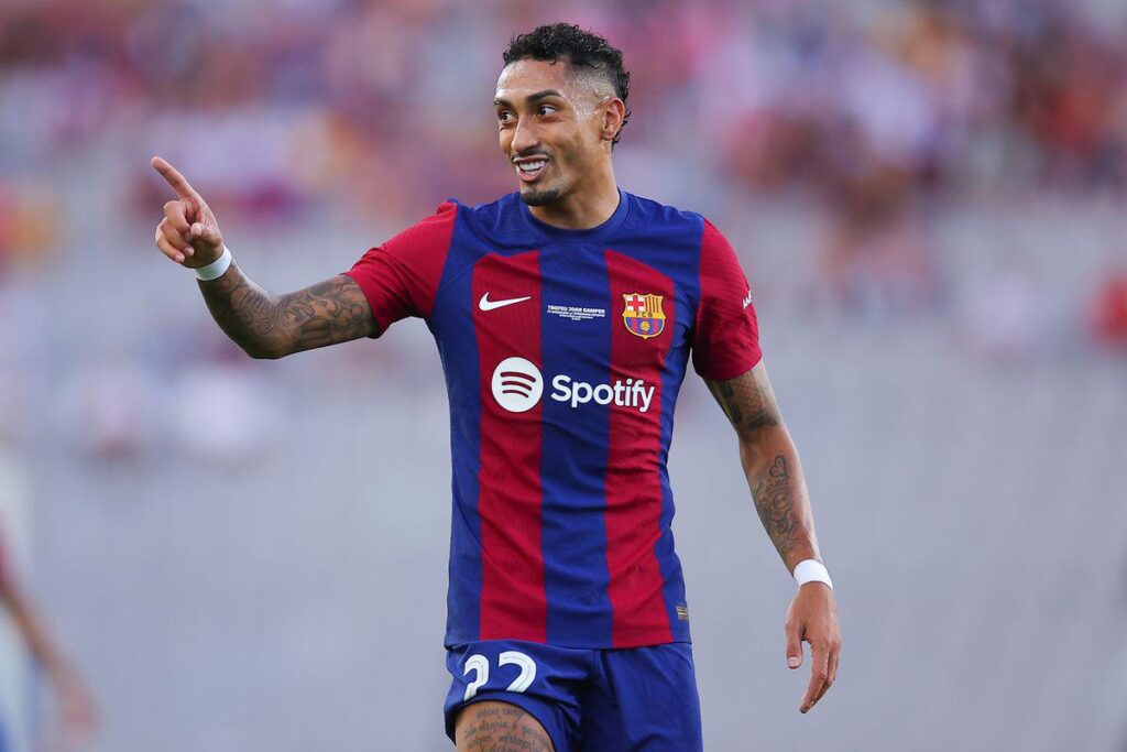rernzx0h0r6c1-1024x683 Raphinha Ruled Out of El Clásico as Barcelona Injury Woes Mount