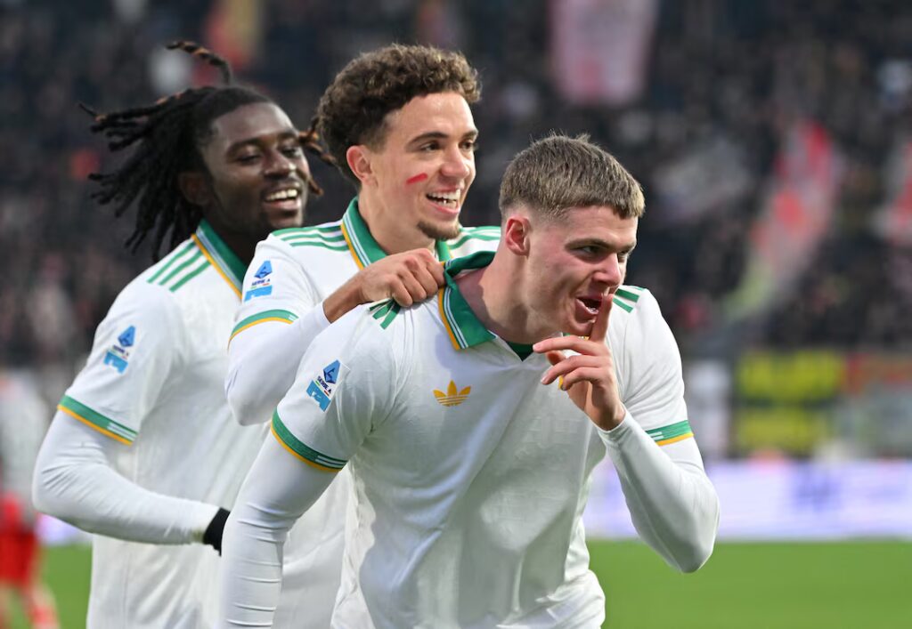 BNL64NUH7ROZJNNWIXNNJCMXPU-1024x707 Roma return to the top of Serie A as Ferguson scores in victory over Cremonese