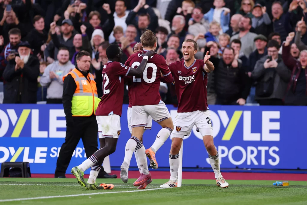 Happy-Hammers-scaled-1-1024x683 West Ham Secures First Premier League Home Win of 2025/26 After Newcastle’s Poor Performance