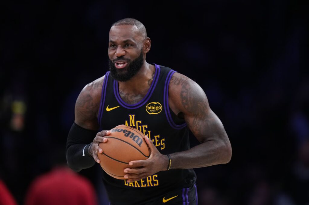 SEI274866875-1024x682 NBA Roundup: Detroit Pistons Extend Winning Streak to 11 as LeBron James Makes Court Return