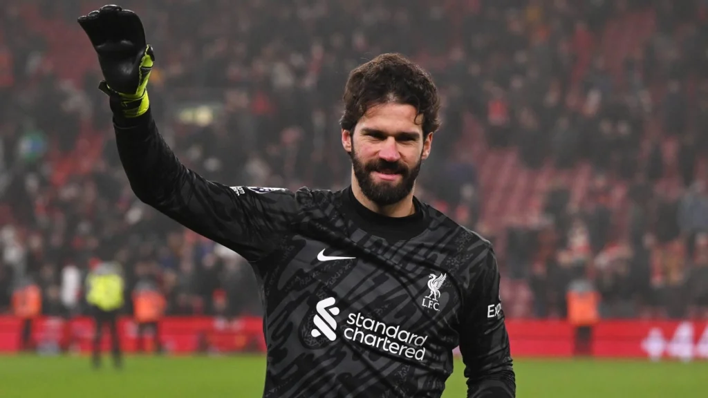 alisson-becker-liverpool-fc-271224_41236af2e17c1f121f392b369455eaa1-1024x576 Liverpool receive major boost as Alisson returns to training before Forest clash