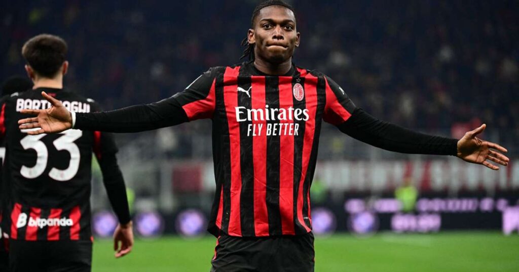 rafael-leao_1xwmcicsx64th1alkif9pi3p3d-1024x538 Leão strike sends AC Milan past Lazio and back to the top of Serie A