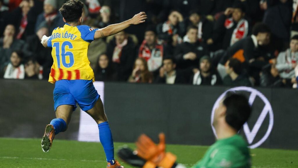 1f14198b-1a57-4f60-bacb-17c7433a4ca5_16-9-discover-aspect-ratio_default_0-1024x576 Valencia fight back to secure draw against Rayo
