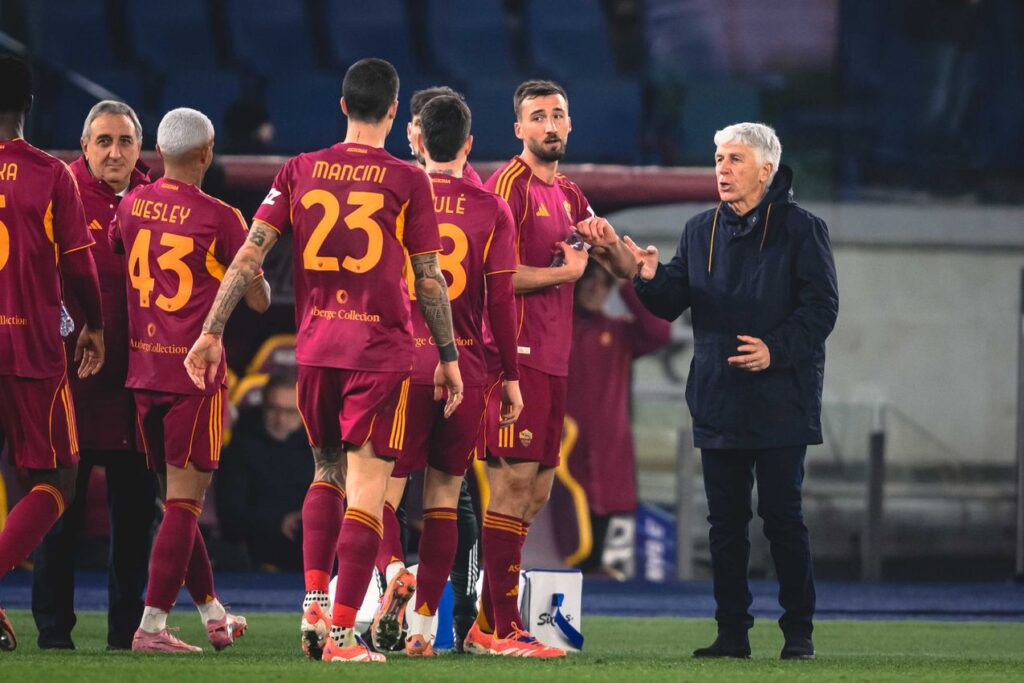 6ac53d5e4e8c-eva3426-1024x683 Roma grind out win over Como to reignite Serie A title push