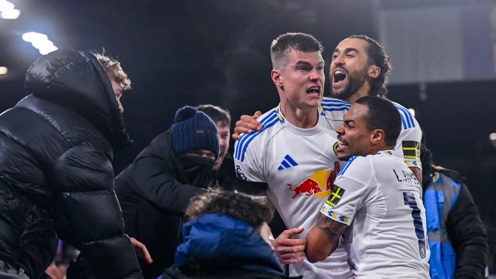 Jaka_Bijol_goal_vs_Chelsea__3_-1024x576 Leeds deal blow to Chelsea’s title hopes with stunning win over Maresca’s side