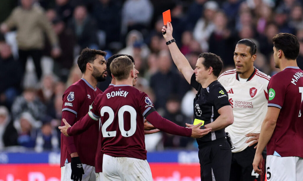 West-HAm-Lucas-Paqueta-responds-to-criticism-of-red-card-scaled-e1764692555359-1024x614 Nuno Espirito Santo says Lucas Paquetá is ‘suffering’ following red card