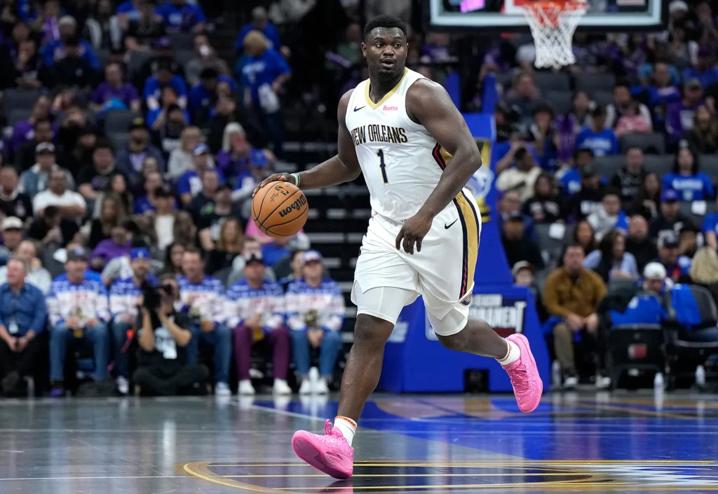 Zion-Williamson-of-the-New-Orleans-Pelicans-dribbling-ball-NBA-1024x704 Pelicans star Zion Williamson sidelined following new injury