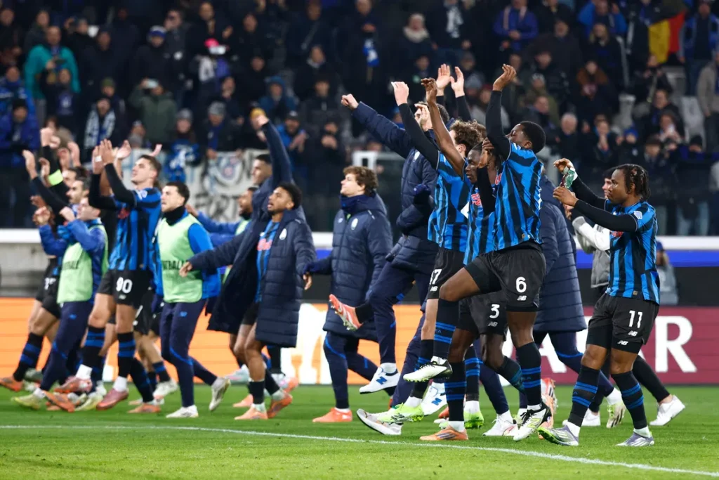 c618070f3bee54b3c221eeb083443636e04254eb1736c506c7a634bfc4c58ea2-1024x683 Atalanta shock Chelsea after De Ketelaere scores dramatic winner