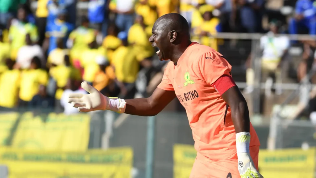 denis-onyango-back-250523g-1200-1024x576 Uganda goalkeeper Denis Onyango explains decision to come out of retirement