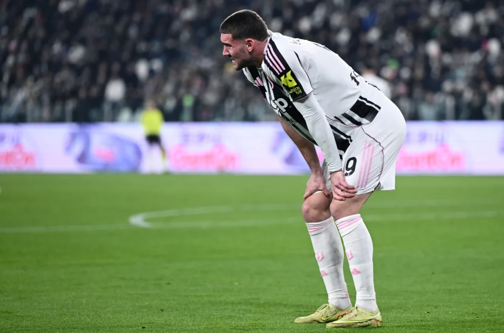 gettyimages-2249156115-1024x676 Juventus confirm Vlahović facing extended absence with major thigh injury