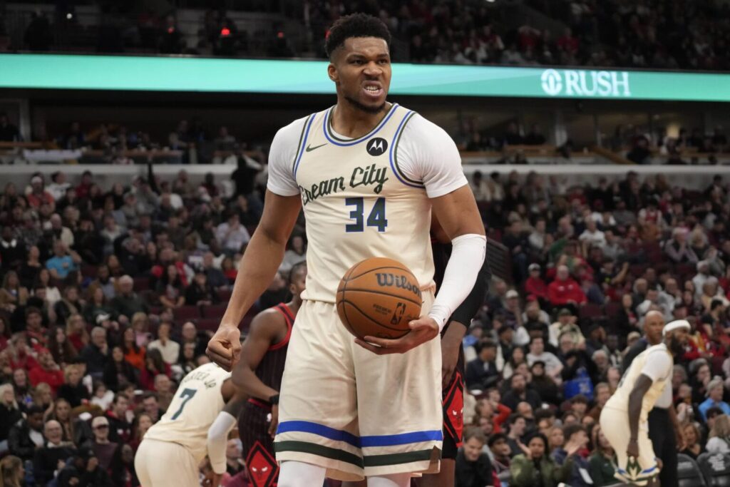 giannis-antetokounmpo-bucks-bulls-nba-1536x1024-1-1024x683 Bucks halt Spurs’ winning run with victory in San Antonio