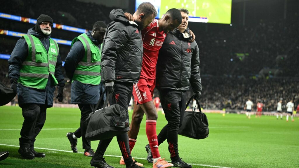 isak-injury-afp-1024x576 Liverpool await scan to determine if Alexander Isak has suffered leg fracture