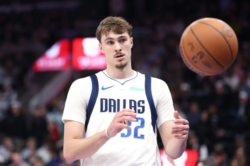 mavericks-phenom-cooper-flagg-hopes-12-18-25-1920x1280-1-1024x683 Cooper Flagg stars as Dallas Mavericks pull off upset against Detroit Pistons