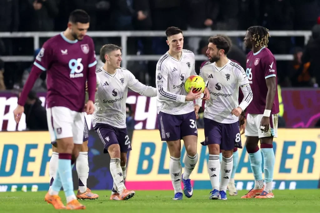 0_GettyImages-2255129443-1024x682 Manchester United stumble in post-Amorim era with Burnley draw