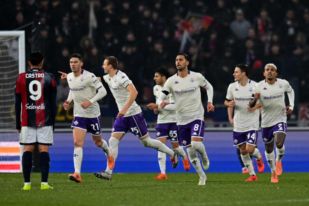Fiorentina-celebrate-Bologna-1024x683 Fiorentina dig deep to beat Bologna and edge closer to safety