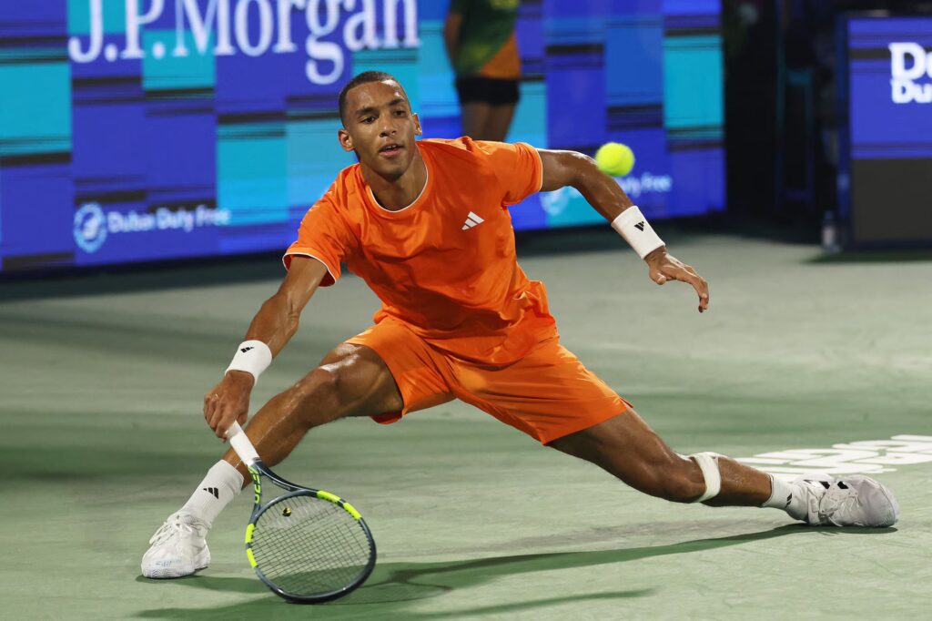 GWALSPULTNIVVL5C3CHS64DBBY-1024x682 Top seed Auger-Aliassime advances to Dubai quarters; Medvedev dominates Wawrinka