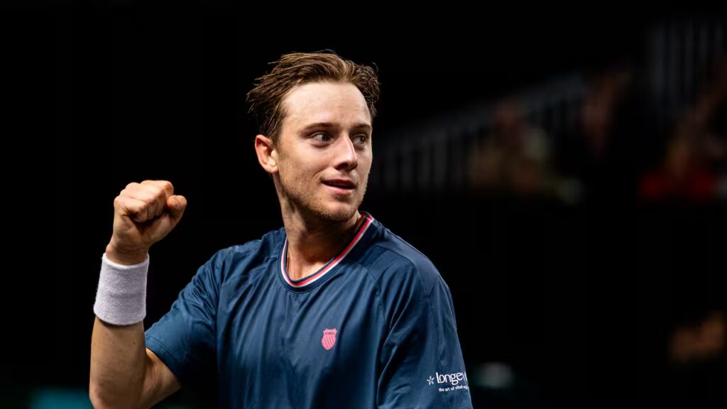 den-ouden-zorgt-voor-verrassing-op-abn-amro-open-stunt-de-jong-blijft-net-uit-1024x576 Guy den Ouden secures maiden ATP victory in Rotterdam as De Jong exits early to Khachanov