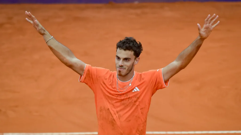 francisco-cerundolo-celebrates-1920x1080-1-1024x576 Francisco Cerúndolo wins first Argentina Open title in commanding victory