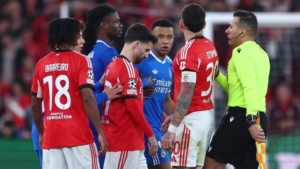 mbappe-discute-com-jogadores-do-benfica-apos-caso-de-racismo-com-vini-jr-02958_1200x675-1-1024x576 Benfica support Prestianni as UEFA launches racism probe