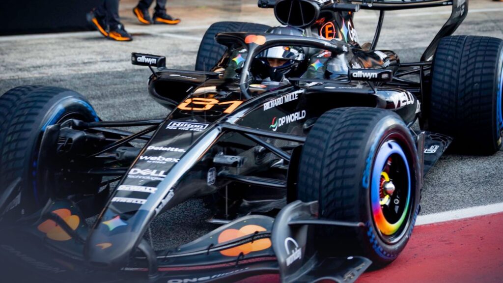 oscar-piastri-mclaren-mcl40-barcelona-2026-planetf1-1024x576 McLaren chief: Oscar Piastri following a similar path to F1 champion Lando Norris