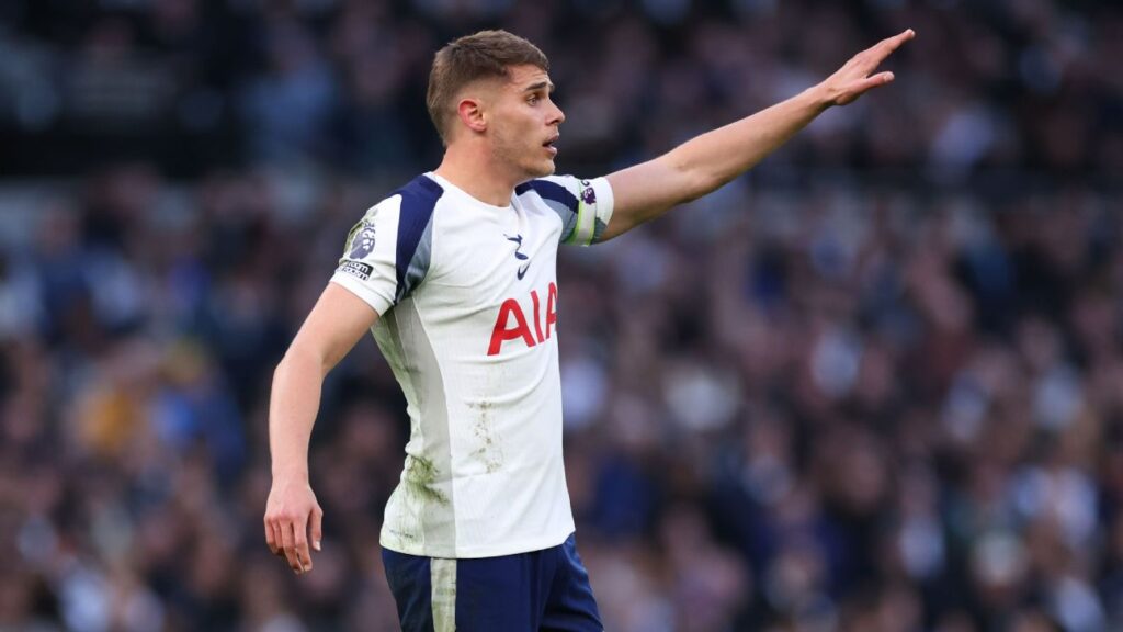 r1619317_1296x729_16-9-1024x576 What Tottenham risk losing if they fail to convince Micky van de Ven to stay