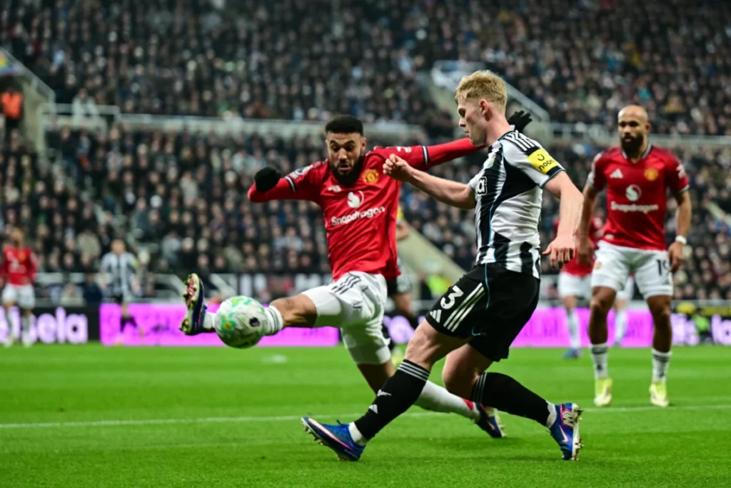 GettyImages-2264834307-1140x760-1-1024x683 Osula scores late winner as 10-man Newcastle hand Man Utd first defeat under Carrick