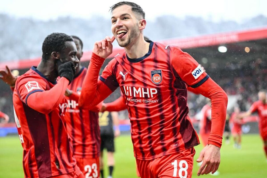 ws7ogcwgww-v5-ax-s2048-1024x683 Heidenheim fight back twice to draw in six-goal thriller with Bayer Leverkusen