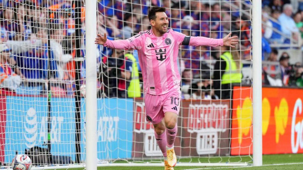 GettyImages-2276110650-1024x575 “Messi Inspires Inter Miami Victory in First Win at New Stadium Against Portland Timbers”