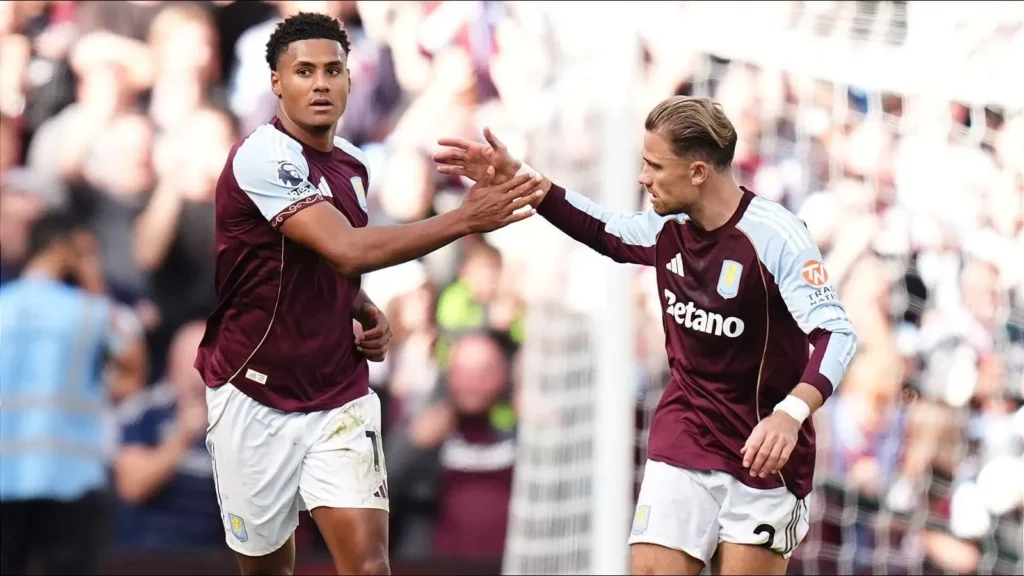 aston-villa-s-ollie-watkins-celebrates-with-matty-cash-after-scoring-28-september-202516-1024x576 Villa rout Nottingham Forest with four-goal masterclass in Europe