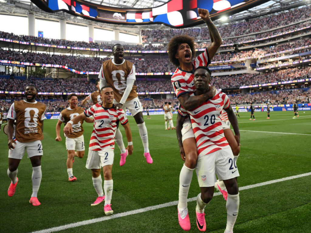 04fc353f2102432a8864d709db524d7c2f982a98-1024x768 USA Start World Cup in Style with Strong Victory Against Paraguay
